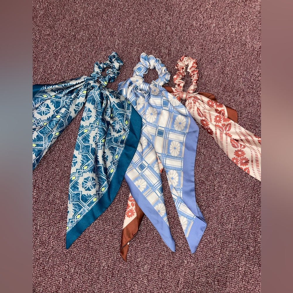 Anthropology bow ponytail holders